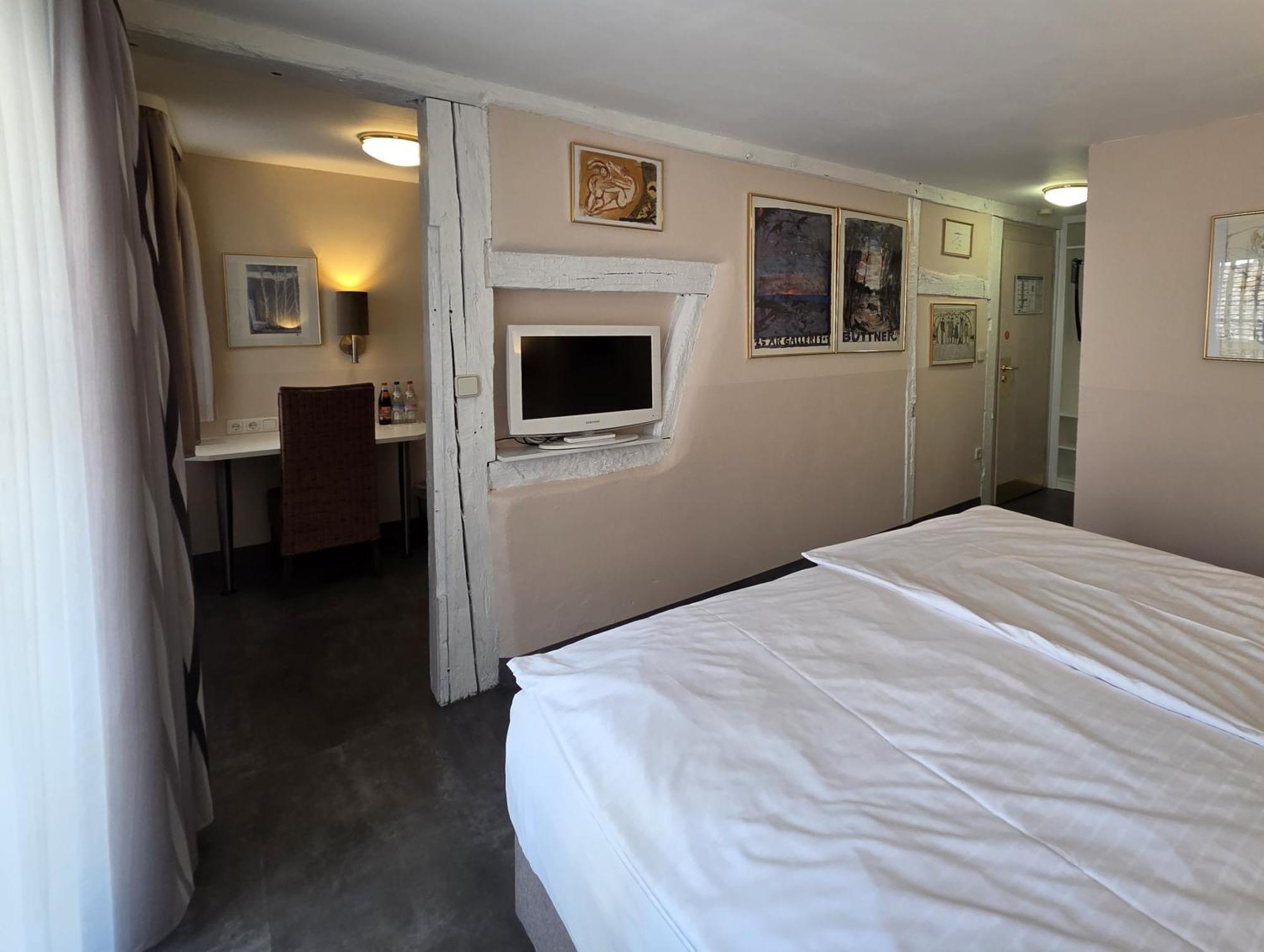 Hotel Garni "Am Ellinger Tor" Weissenburg in Bayern Exterior photo